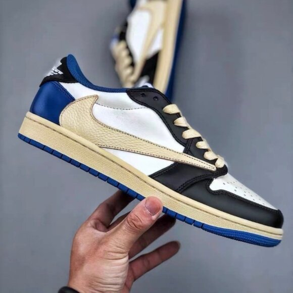 Travis Scott x Fragment Design x Jordan Air Jordan 1 Low OG SP main image 6